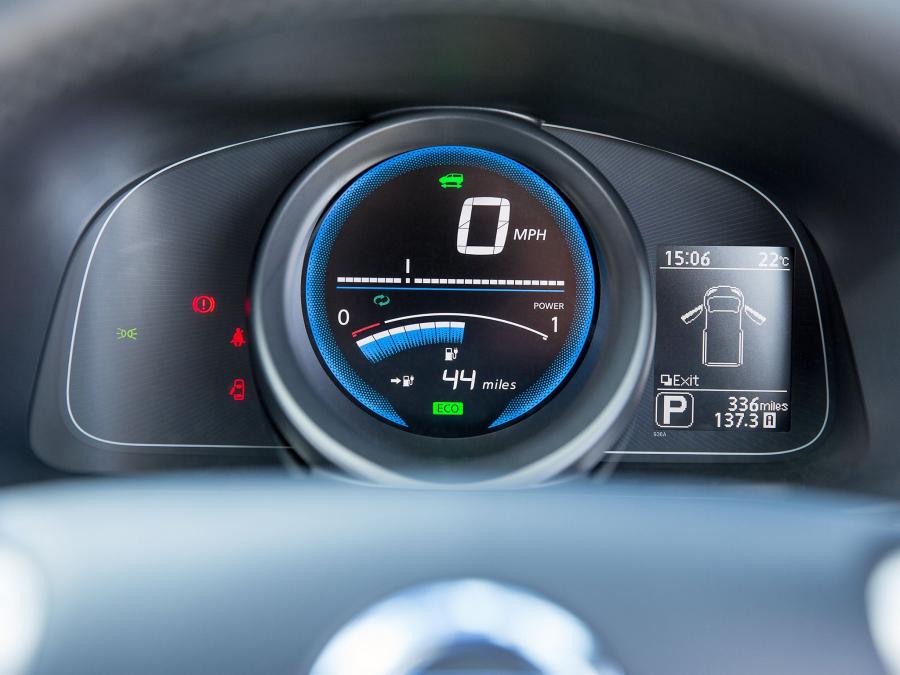  Nissan e-NV200 Van 2014 года  (UK) (фото 23 из 30)